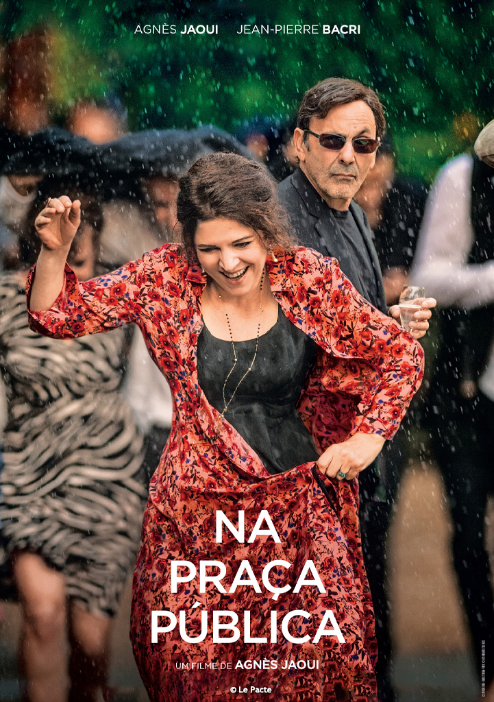 Capa Na Praça Pública