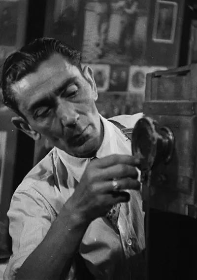 Capa A Máquina de Matar Pessoas Más