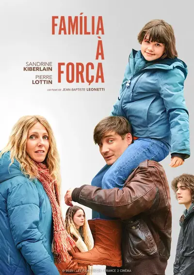 capa Família à Força